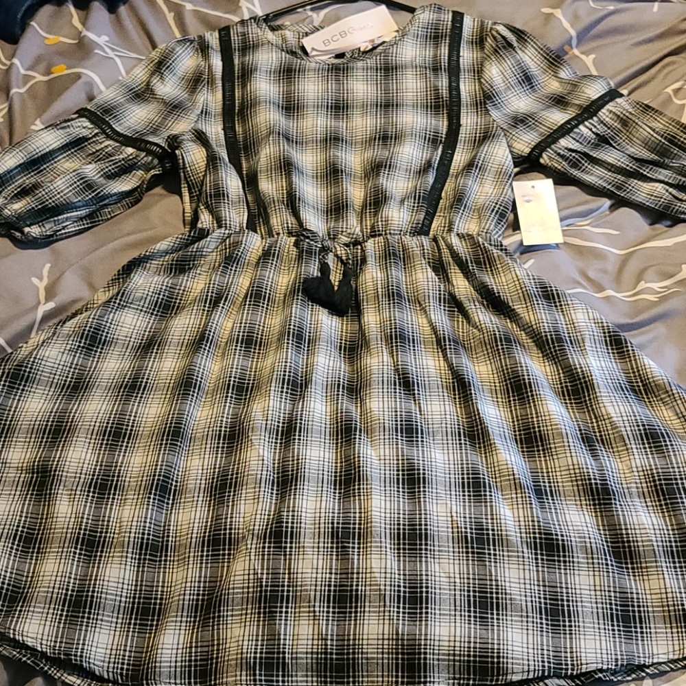 Girls plaid dress, quarter sleeve, new with tags.